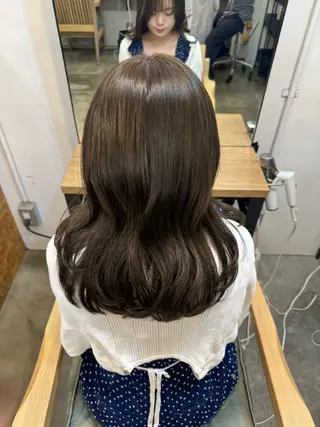 ミディアム カラー モデル募集中 🫧こうめ🫧のヘアスタイル