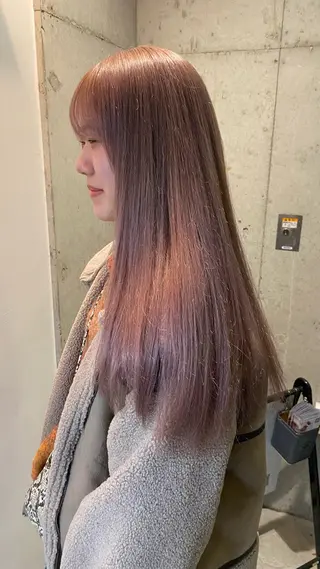 ロング カラー ベージュカラー🐑 レイヤー🤎塚原優芽のヘアスタイル