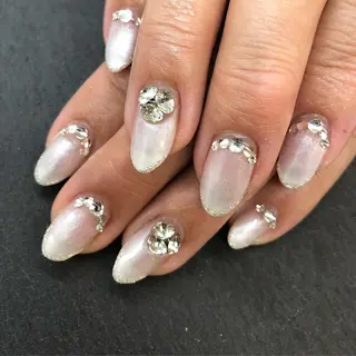 ネイル esNail&eye イーズネイル＆アイのネイルデザイン