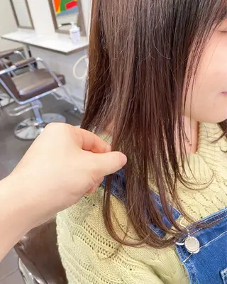 セミロング TELA HAIR 岩槻 高梨のヘアスタイル