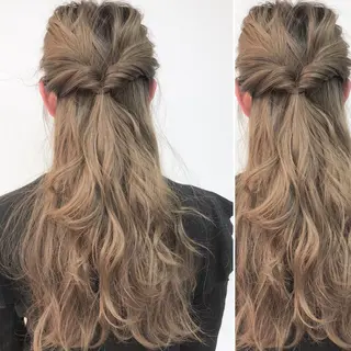ミディアム カラー JuNブリーチに 縮毛矯正するプロのヘアスタイル