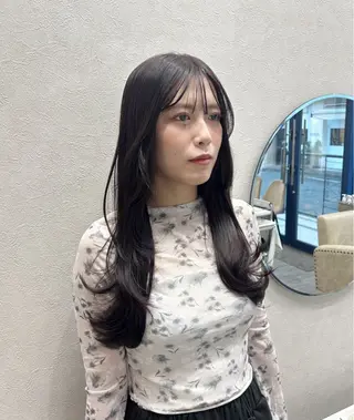 ロング Una並木坂  透明感カラー＆髪質改善＆韓国ヘア所属・松本 凜那のヘアスタイル
