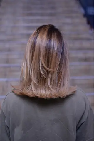 ミディアム カラー 小顔ショートヘア♪ TAKUMIのヘアスタイル