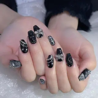 ネイル Queens 榊 まおのネイルデザイン