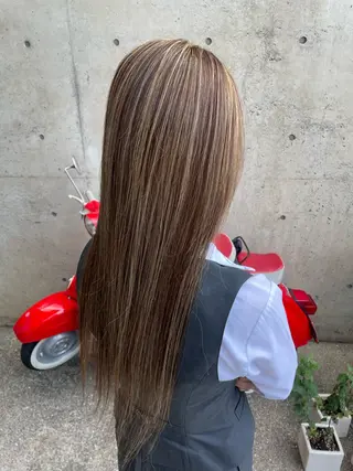 ロング カラー 日高 香織のヘアスタイル