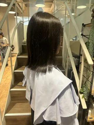 ミディアム Hip's eyes meiのヘアスタイル