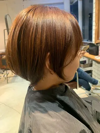 ショート 毛谷 嘉明/ブリーチカラーのヘアスタイル