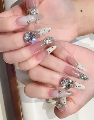 ネイル D-BEAUTY Nailsalonのネイルデザイン