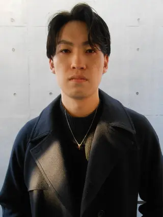 ミディアム パーマ メンズ グランジヘア 無造作ヘアHYUGAのヘアスタイル