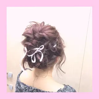ミディアム カラー ヘアアレンジ SHIN/レイヤー カット×クロスパーマのヘアスタイル