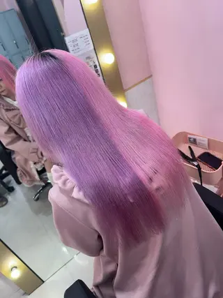 セミロング カラー 2次元カラー/ ブリーチMANATOのヘアスタイル