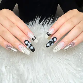 ネイル T. Leeのネイルデザイン