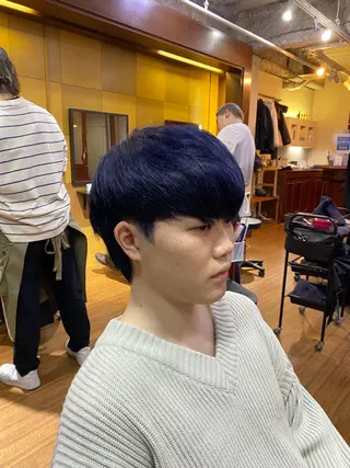 ミディアム カラー メンズ メンズ特化 岸本 阪急六甲サロンドロイのヘアスタイル