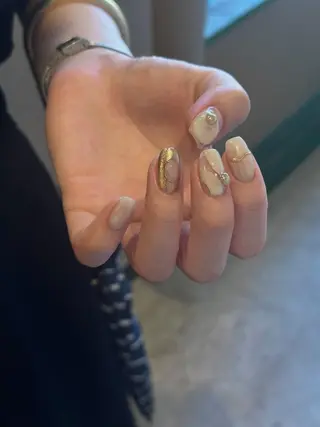 ショート カラー パーマ ヘアアレンジ メンズ キッズ ネイル マツエク・マツパ アイブロウ ar. harajukuのネイルデザイン