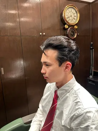 ミディアム マスダ コウのヘアスタイル