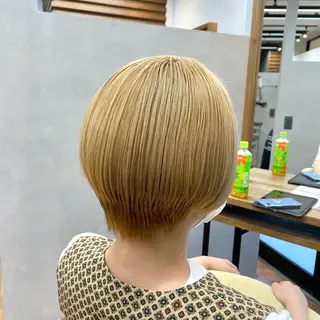 ショート カラー 有田裕真 【ブリーチカラー】のヘアスタイル