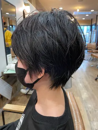 ショート 大人可愛い🧸 艶髪✨かおるのヘアスタイル