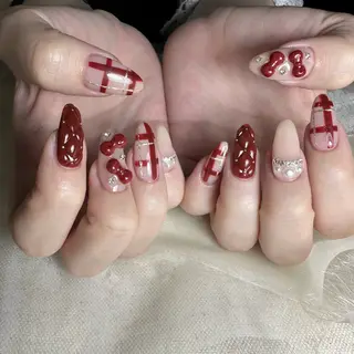 ネイル 里見 麗のネイルデザイン