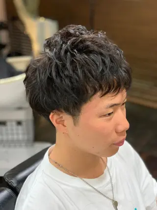 ショート パーマ 向井 優汰のヘアスタイル
