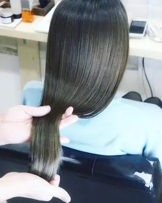 ロング カラー AnFye cinq milleのヘアスタイル