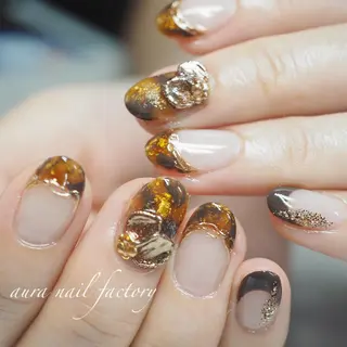 ショート カラー ネイル 赤羽 aura 深爪を断らない✨のネイルデザイン