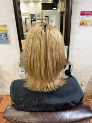 ミディアム 近江 優愛のヘアスタイル