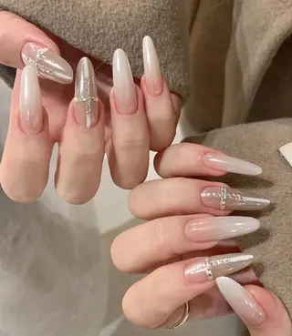 ネイル エリ🫧 nail池袋東口のネイルデザイン