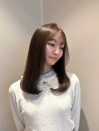 セミロング カラー パーマ 髪質改善カラー ベージュ🤎YUMEのヘアスタイル