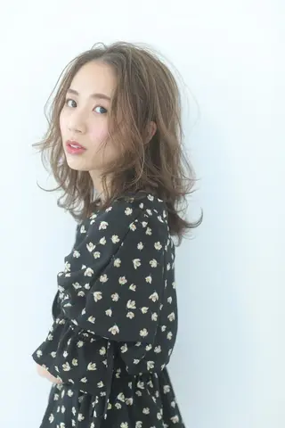 ミディアム 美髪形成！色素改善！ 秋田　和輝のヘアスタイル