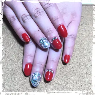 ネイル ECLAT エクラ所属・寺山 千鶴のネイルデザイン