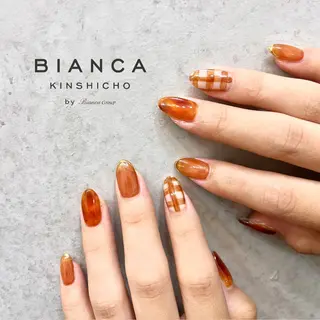 ネイル One’Ness Nana🤍のネイルデザイン
