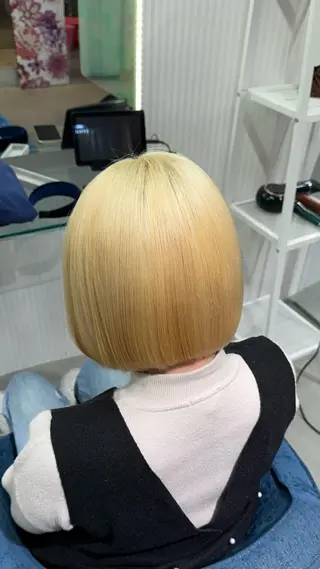 ミディアム カラー Boxmico. / カカズ コトネのヘアスタイル