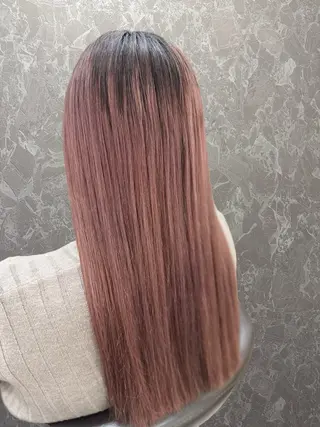 ロング 横田 ひかるのヘアスタイル