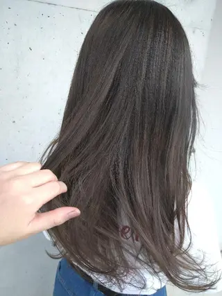 ロング 山田 智加のヘアスタイル