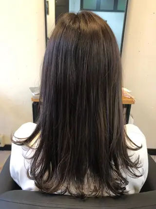 セミロング カラー 和田 真弥のヘアスタイル