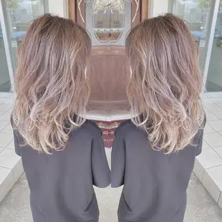 ミディアム カラー grand juteのヘアスタイル