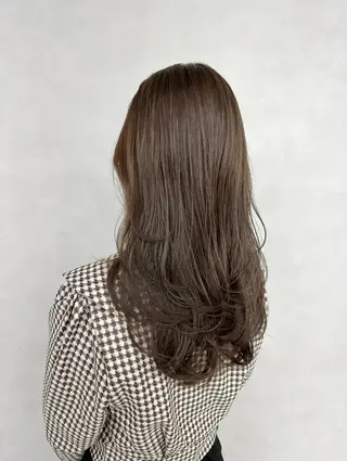 ロング カラー ヘアアレンジ 大人レイヤー& 透明感カラー💄のヘアスタイル