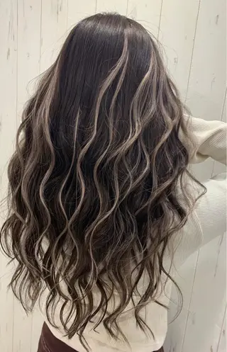 ロング カラー 🧡可愛い色落ち🧡 ハイトーン特化🧡のヘアスタイル