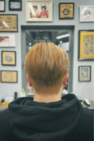 ミディアム カラー メンズ 池袋メンズパーマ フェード純平のヘアスタイル