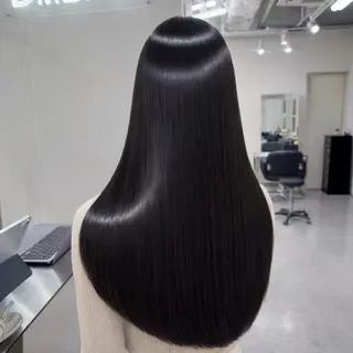 ロング カラー 🎀レイヤー×透明感 ×髪質改善🎀米田のヘアスタイル