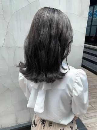 ミディアム カラー ヘアアレンジ yuka .のヘアスタイル