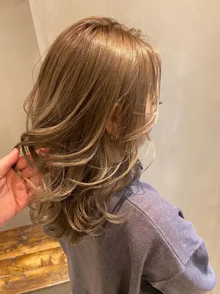 ミディアム 顔周りカット・相談 レイヤーも◎しずくのヘアスタイル