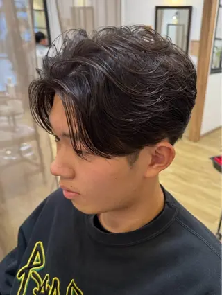 ショート 佐野 岬のヘアスタイル