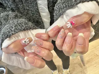 ネイル 痛ネイル🩶推し活 🤍店長sagawaのネイルデザイン