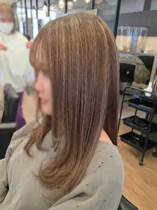 ロング カラー 関口 友菜のヘアスタイル