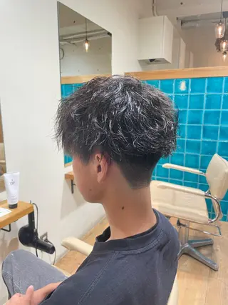 メンズ YUKI 新宿カット パーマ/カラーのヘアスタイル