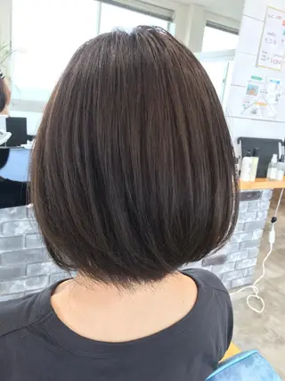 ショート カラー 杉山 莉香のヘアスタイル