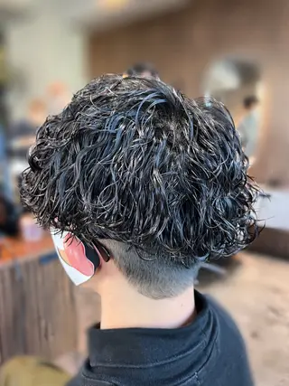 ショート パーマ メンズ 波巻きスパイラルパー マ/シャドウパーマ駿のヘアスタイル