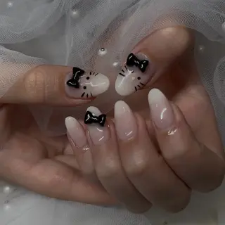 ネイル Laula🤍 ayakaのネイルデザイン