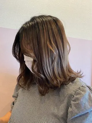 ミディアム カラー 初ブリーチOK✨ ハイトーン稲吉菜々美のヘアスタイル